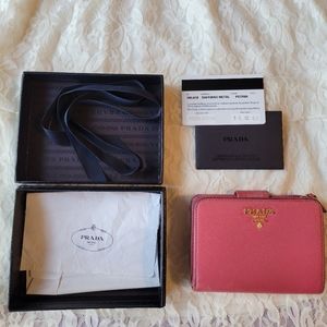 Prada wallet EUC, box and Prada COA